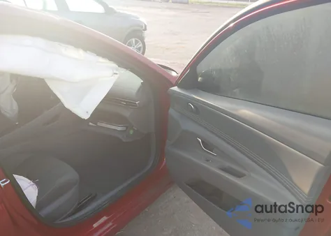 2025 Hyundai Elantra Sel Sport from USA, damaged, VIN KMHLM4DG7SU056993